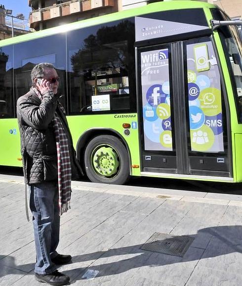 El servicio se podrá utilizar mientras se viaje en bus