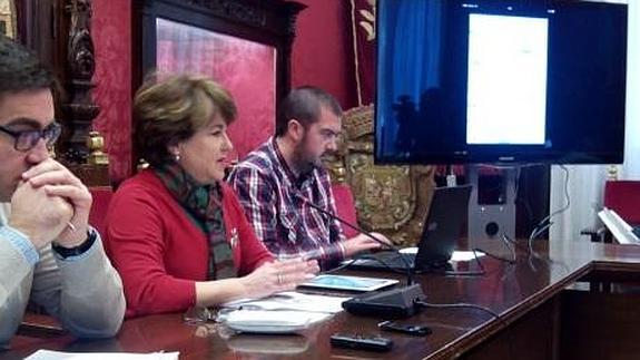 Una aplicación móvil permite conocer la mejor ruta para desplazarse por Granada en transporte público