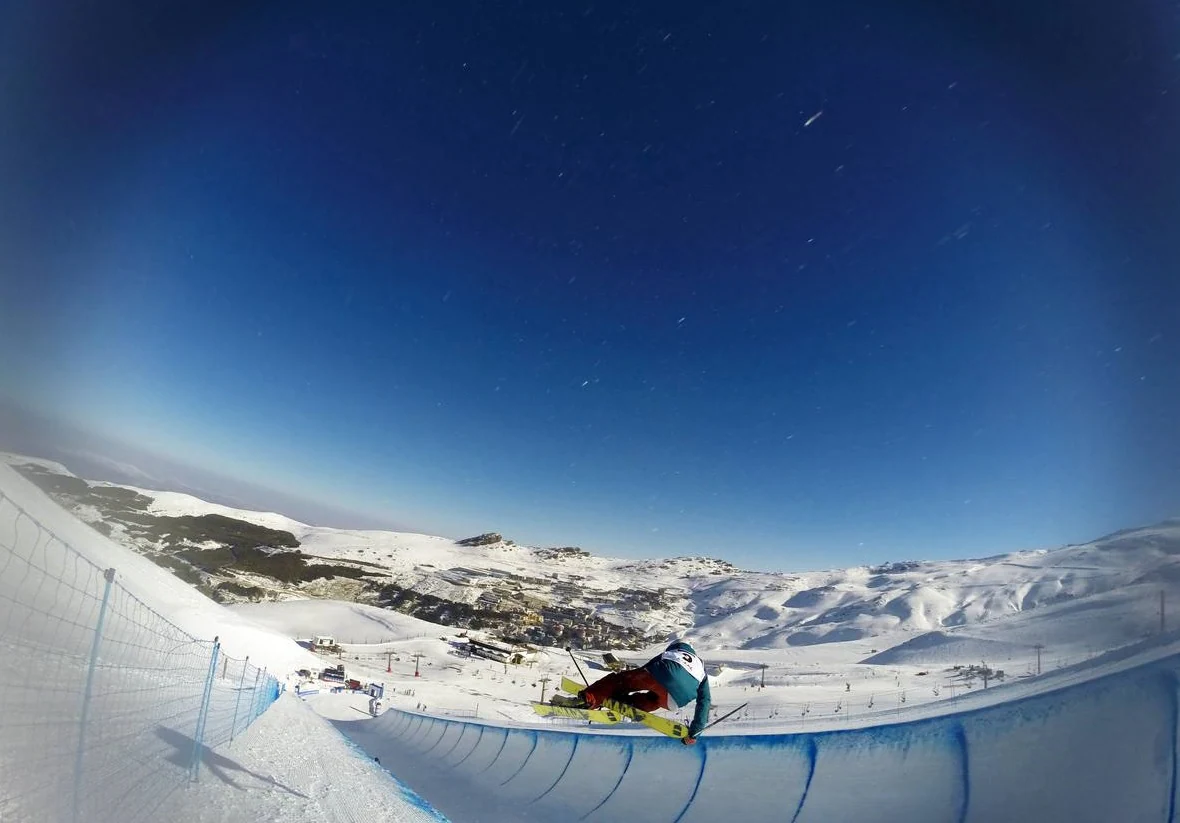 Espectacular imagen del halfpipe de Montebajo