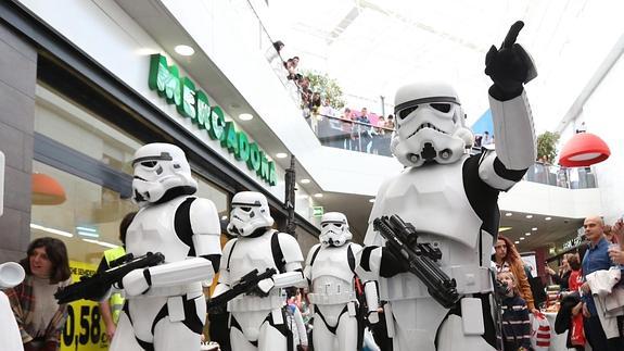 La Spanish Garrison en el Centro Comercial Serrallo de Granada 