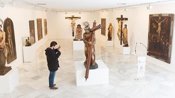Joyas de la pintura, la escultura y la platería de artistas granadinos del Renacimiento y el Barroco se dan cita en la muestra.