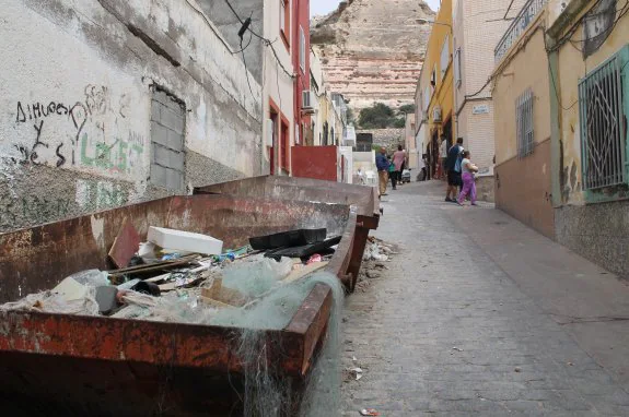 Imagen de la calle Blas de Lezo, en el barrio almeriense de La Chanca.