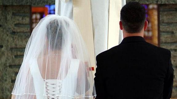 Bodas ante notario por 95 euros