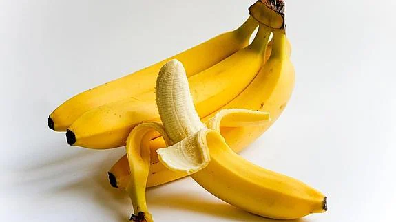 Alivia la resaca, cura las picaduras y otros beneficios del plátano