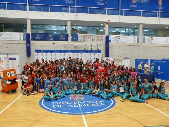 Las Ligas Educativas de voleibol se clausuran en el Pabellón Moisés Ruiz