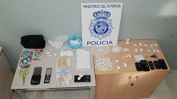 Tres detenidos con más de un kilo de cocaína en Granada