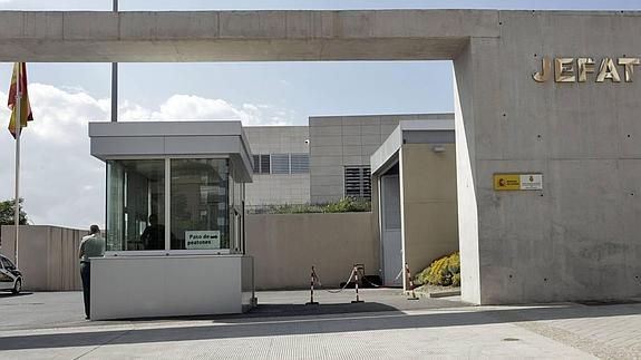 Acceso a la jefatura superior de Policía en Granada.