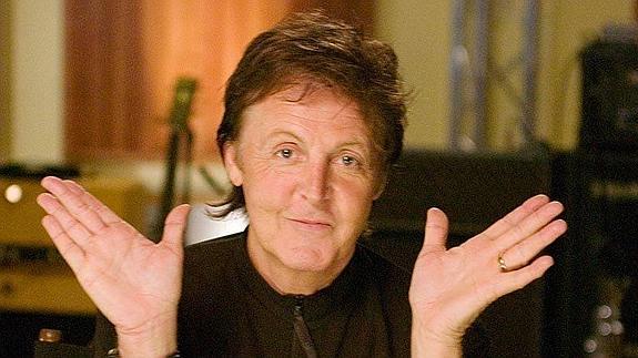 A McCartney no se le van los celos