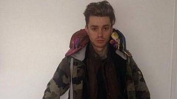 El cantante se negó a pagar el sobrepeso de su maleta