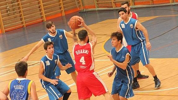 Los Lobos del Poniente, durante un partido.