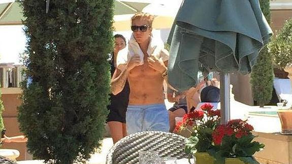 Selena Gómez y Justin Bieber juntos de nuevo y Taylor Swift se enfada