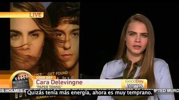 Cara Delevingne se molesta en plena entrevista en directo