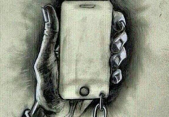 Pagar a tu compañía telefónica… ¡Después de morir!