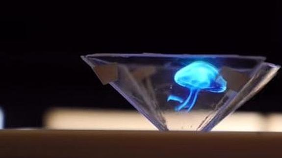 Convierte tu móvil en un proyector de hologramas 3D