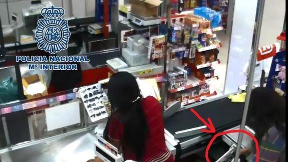 Detenido el presunto atracador de un supermercado de Granada a punta de pistola