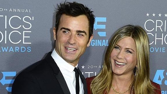 Macabra luna de miel para Jennifer Aniston y Justin Theroux en Bora Bora