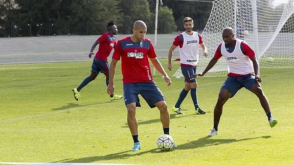Doria, con el balón, en un entrenamiento. 