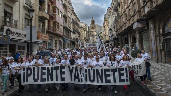 Cabeza de la manifestación que han realizado más de un millar de personas. 