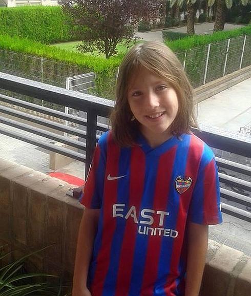 El fútbol femenino español encuentra en una niña de nueve años a su mejor abanderada