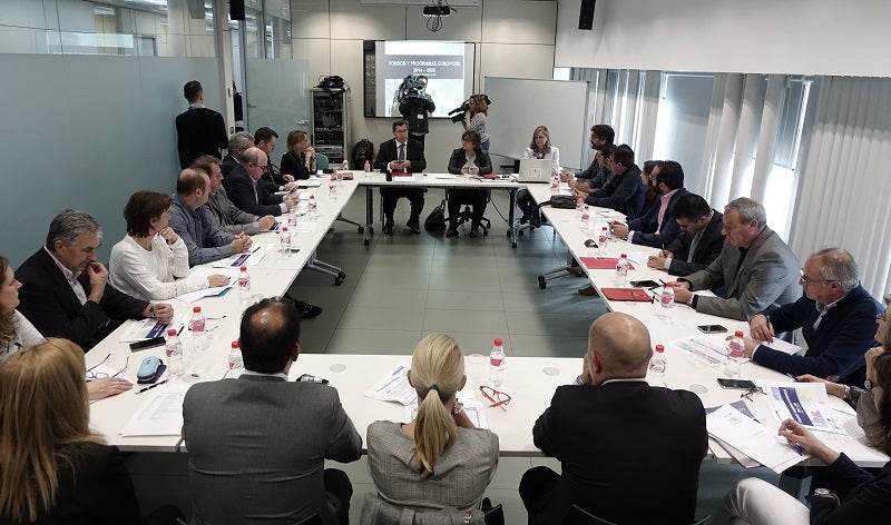 Reunión presidida por José Entrena 