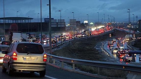Si no quieres atascos, deja el coche en casa