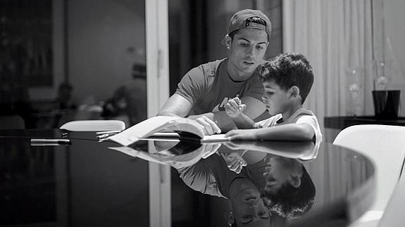 Un fragmento del documental sobre Cristiano Ronaldo