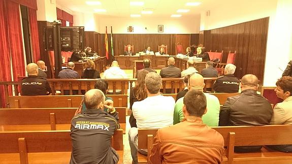 Aplazado el juicio a un clan familiar por el asesinato de un vecino de Viator