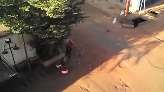 El vídeo de un turista chino desde dentro del hotel secuestrado en Bamako