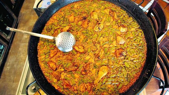 Arroz con cosas no es paella
