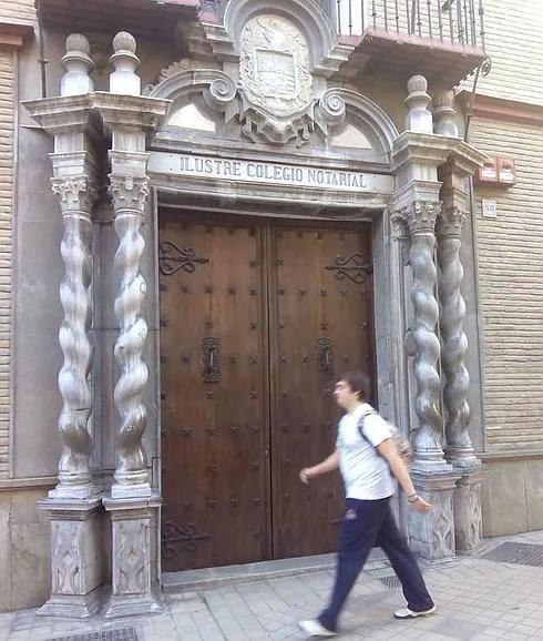 El Colegio Notarial de Andalucía agrupa a medio millar de profesionales, unos 60 en Granada. 
