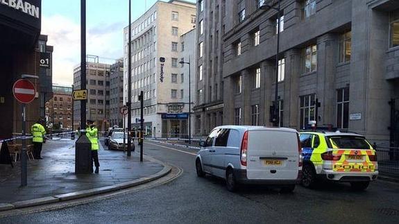 Tithebarn Street y sus alrededores, acordonados. 