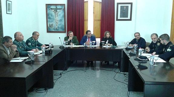 Imagen de la reunión mantenida este lunes en el Ayuntamiento. 