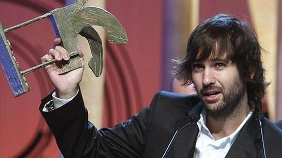 Estafan 130.000 euros haciéndose pasar por el ex guitarrista de El Canto del Loco