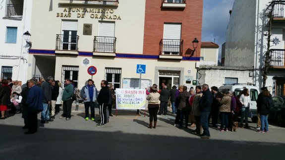 Vecinos de Beas de Granada reivindican más seguridad