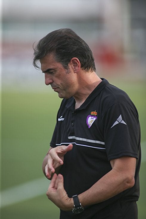 El técnico del Real Jaén, Gonzalo Arconada.
