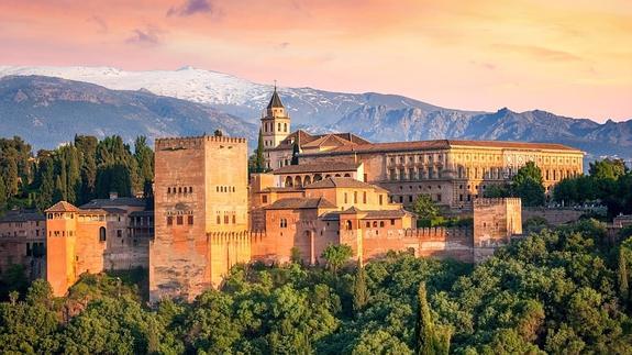 La Alhambra ha sido seleccionado por los usuarios de Trip Advisor como uno de los paisajes más bellos del mundo