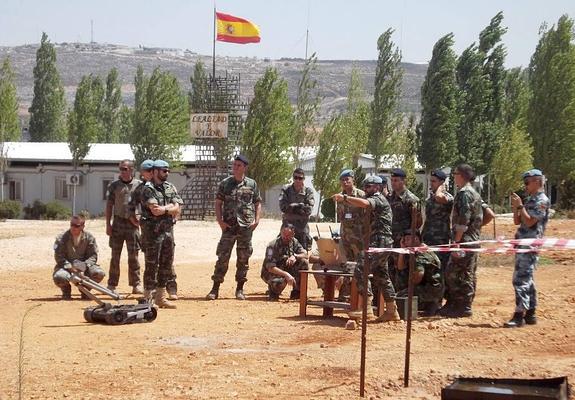 Ejercicio conjunto en la base española 'Miguel de Cervantes'. 