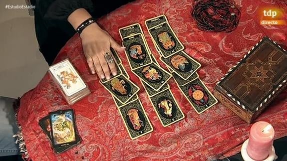 Aluvión de críticas a TVE por invitar a una vidente para predecir el ganador de la Liga