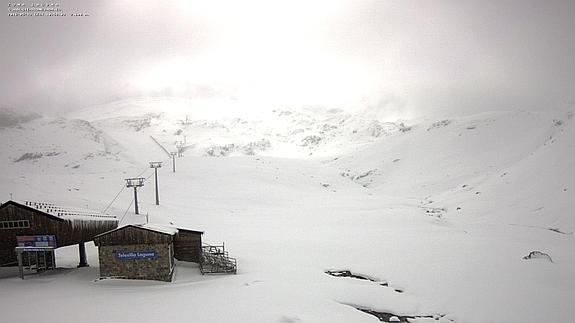 Nieve de mayo en una Sierra Nevada espectacular
