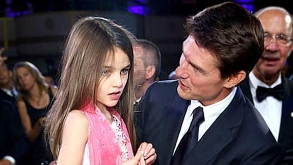 Tom Cruise cree que su hija está poseída por un espíritu maligno