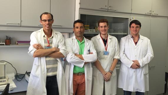 Los investigadores de la Universidad de Granada que han llevado a cabo este estudio.  
