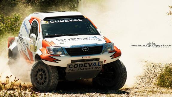El Toyota Hylux de Antonio Martín y Antonio Fortuny.