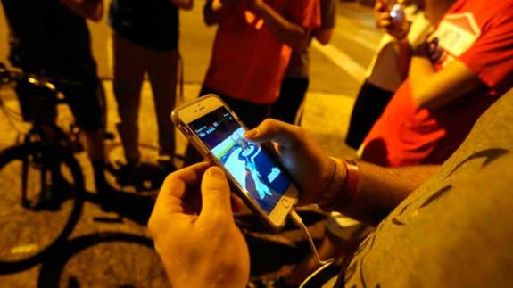 Un hombre dispara contra dos adolescentes que jugaban a Pokémon GO cerca de su casa