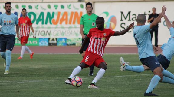 Pape Diamanka anotó el 0-1 con este disparo en el minuto 6.