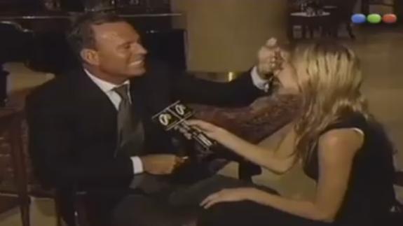 El vídeo viral de Julio Iglesias en estado puro