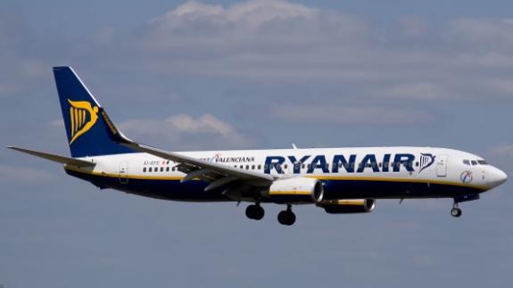 Ryanair seleccionará en Granada a tripulantes de cabina sin experiencia