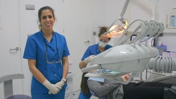 La doctora María López Gollonet nos da todas las claves sobre el blanqueamiento dental