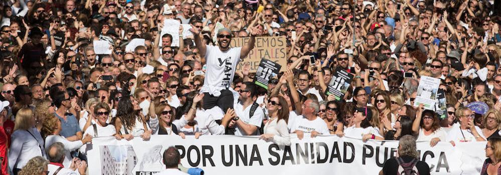 Miles de personas han marchado por las calles de la capital. 