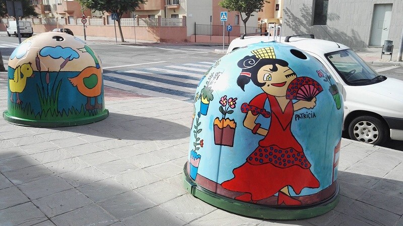 Contenedores de Motril se convierten en obras de arte