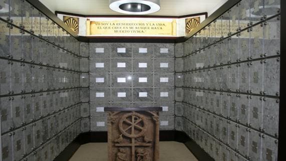 Cementerios o columbarios, lugares idóneos para depositar las cenizas de un difunto según el Vaticano